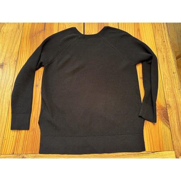 Athleta Hanover V Neck Sweater Gray Merino Wool Blend Women’s Size Medium MINT! - Picture 4 of 10